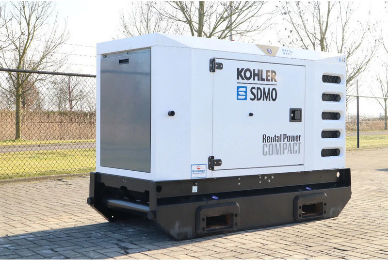 SDMO R44C3 | 44 KVA | GOOD WORKING - 발전기 세트 : 사진 3 SDMO R44C3 | 44 KVA | GOOD WORKING - 발전기 세트 : 사진 3