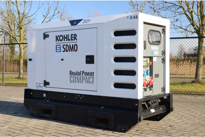 SDMO R44C3 | 44 KVA | GOOD WORKING - 발전기 세트 : 사진 2 SDMO R44C3 | 44 KVA | GOOD WORKING - 발전기 세트 : 사진 2