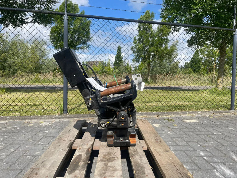 STEELWRIST STEELWRIST X06 S40 | TILT ROTATOR | VLS | FPL | RF | NEW / UNUSED - 틸트로테이터 건설기계 용 : 사진 2 STEELWRIST STEELWRIST X06 S40 | TILT ROTATOR | VLS | FPL | RF | NEW / UNUSED - 틸트로테이터 건설기계 용 : 사진 2
