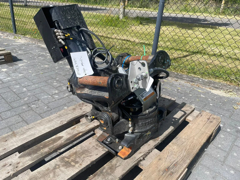 STEELWRIST STEELWRIST X06 S40 | TILT ROTATOR | VLS | FPL | RF | NEW / UNUSED - 틸트로테이터 건설기계 용 : 사진 1 STEELWRIST STEELWRIST X06 S40 | TILT ROTATOR | VLS | FPL | RF | NEW / UNUSED - 틸트로테이터 건설기계 용 : 사진 1