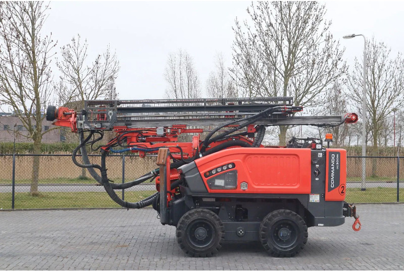 Sandvik 2 PIECES COMMANDO DC 300 RI S5 | ONLY 470 DRILLING HOURS - 드릴링 리그 : 사진 4 Sandvik 2 PIECES COMMANDO DC 300 RI S5 | ONLY 470 DRILLING HOURS - 드릴링 리그 : 사진 4
