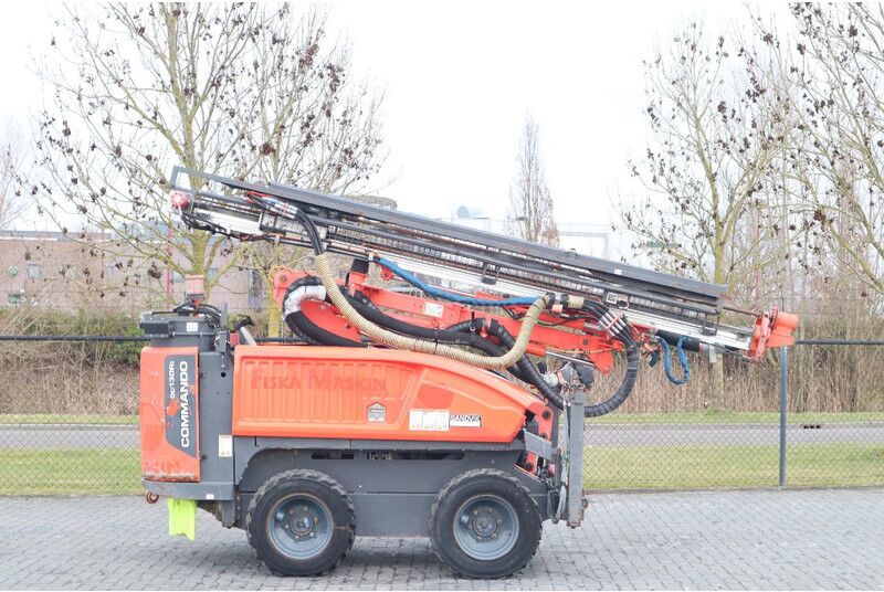 Sandvik COMMANDO DC130 Ri | SURFACE DRILLING RIG | REMOTE - 드릴링 리그 : 사진 4 Sandvik COMMANDO DC130 Ri | SURFACE DRILLING RIG | REMOTE - 드릴링 리그 : 사진 4