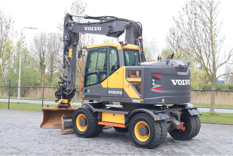 Volvo EWR 150 E | ROTOTILT | BUCKET | TRAILER HYDR - 휠 굴삭기 : 사진 3 Volvo EWR 150 E | ROTOTILT | BUCKET | TRAILER HYDR - 휠 굴삭기 : 사진 3