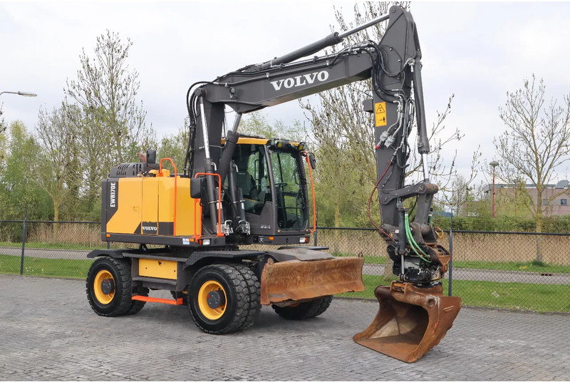 Volvo EWR 170 E | ROTOTILT | BUCKET | DOZERBLADE | TRAILER HYDR - 휠 굴삭기 : 사진 5 Volvo EWR 170 E | ROTOTILT | BUCKET | DOZERBLADE | TRAILER HYDR - 휠 굴삭기 : 사진 5