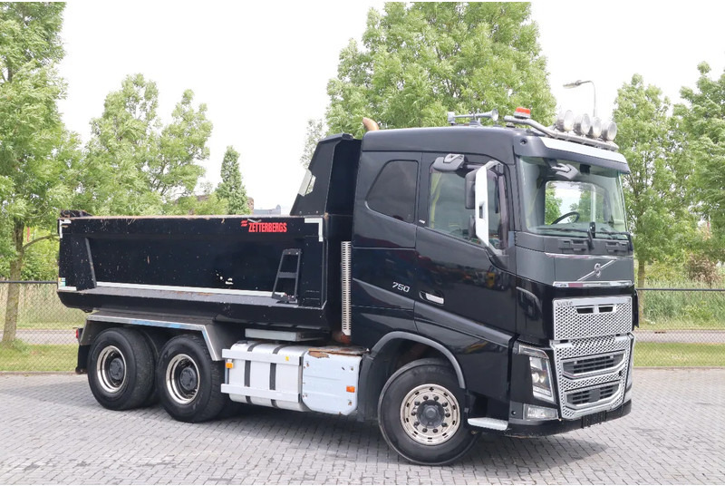 Volvo FH 16.750 | 6X4 | RETARDER | BIG AXLES | EURO 6 - 덤프트럭 : 사진 3 Volvo FH 16.750 | 6X4 | RETARDER | BIG AXLES | EURO 6 - 덤프트럭 : 사진 3