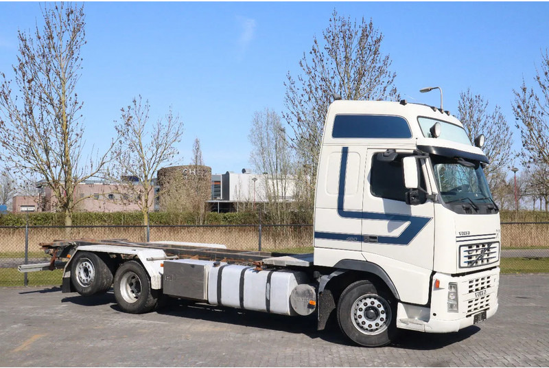 Volvo FH 460 | 6X2 | MANUAL | BDF | RETARDER | EURO 6 - 캡 새시 트럭 : 사진 3 Volvo FH 460 | 6X2 | MANUAL | BDF | RETARDER | EURO 6 - 캡 새시 트럭 : 사진 3