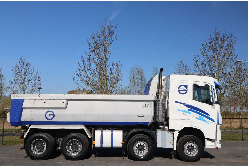 Volvo FH 540 | 8X4 | TANDEMLIFT | RETARDER | BIG AXLES | EURO 6 - 덤프트럭 : 사진 4 Volvo FH 540 | 8X4 | TANDEMLIFT | RETARDER | BIG AXLES | EURO 6 - 덤프트럭 : 사진 4