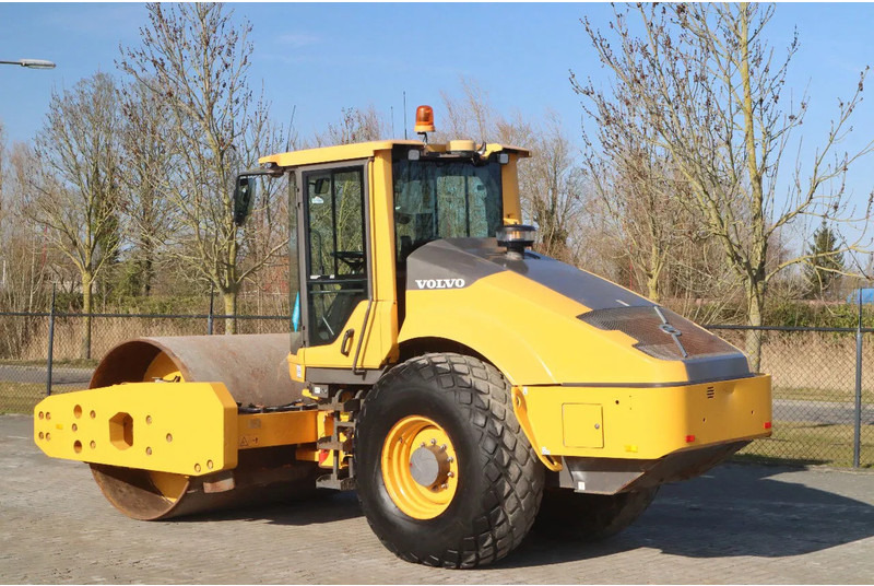 Volvo SD160 B | VOLVO PILOT | AIRCO | LOW HOURS - 로드 롤러 : 사진 3 Volvo SD160 B | VOLVO PILOT | AIRCO | LOW HOURS - 로드 롤러 : 사진 3
