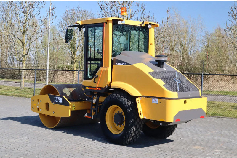 Volvo SD75B | SD 75 B | NEW / UNUSED | 1 YEAR WARRANTY - 로드 롤러 : 사진 3 Volvo SD75B | SD 75 B | NEW / UNUSED | 1 YEAR WARRANTY - 로드 롤러 : 사진 3