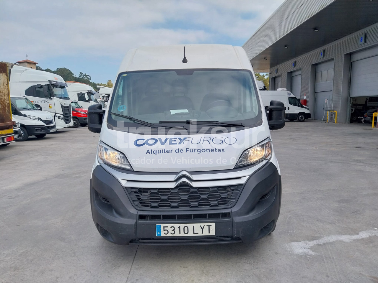 CITROEN 120.35 L3H2 12M3 - 박스 밴 : 사진 2 CITROEN 120.35 L3H2 12M3 - 박스 밴 : 사진 2