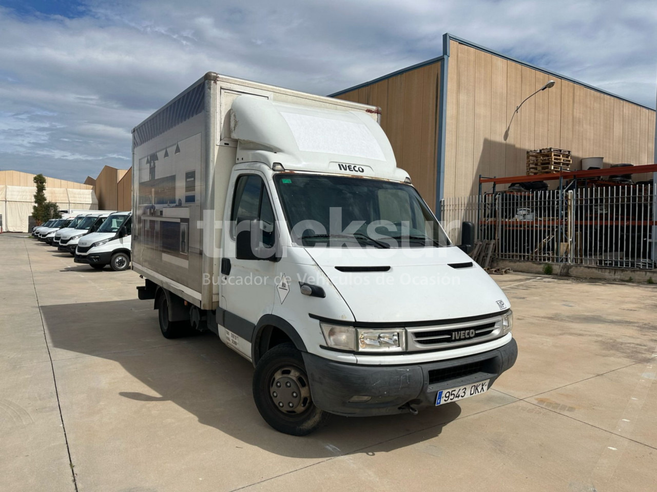IVECO 35C14 - 박스 밴 : 사진 2 IVECO 35C14 - 박스 밴 : 사진 2