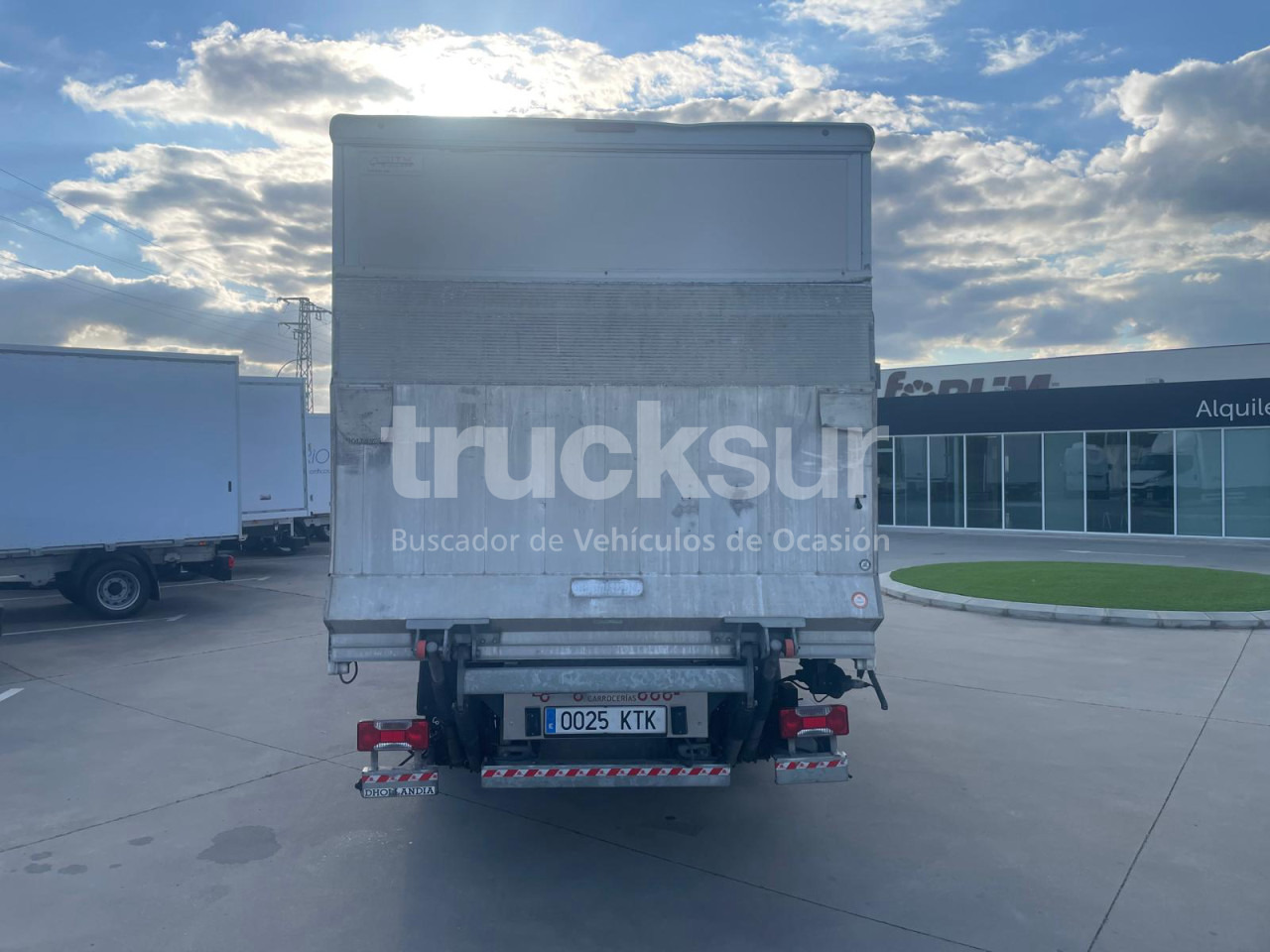 IVECO 72C18 P/E - 박스 트럭 : 사진 4 IVECO 72C18 P/E - 박스 트럭 : 사진 4