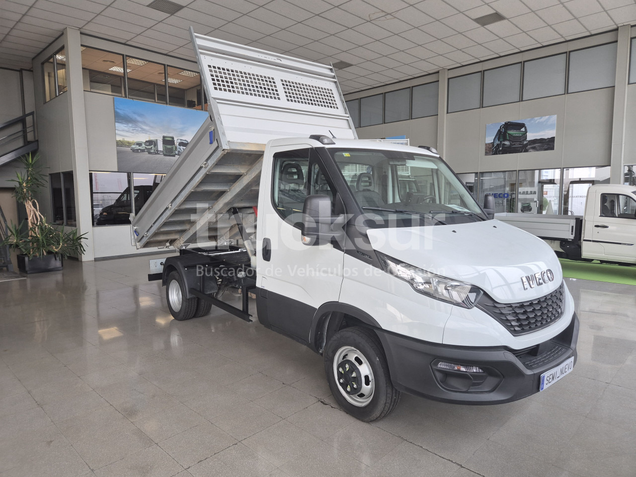 IVECO DAILY 35C14H - 덤프 밴 : 사진 2 IVECO DAILY 35C14H - 덤프 밴 : 사진 2