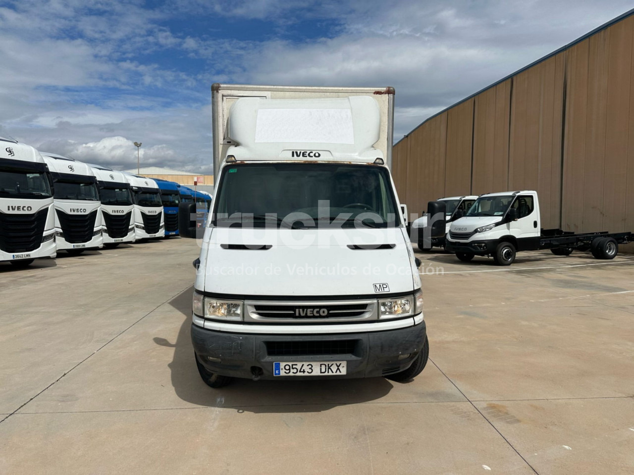 IVECO DAILY 35C14 - 박스 밴 : 사진 3 IVECO DAILY 35C14 - 박스 밴 : 사진 3