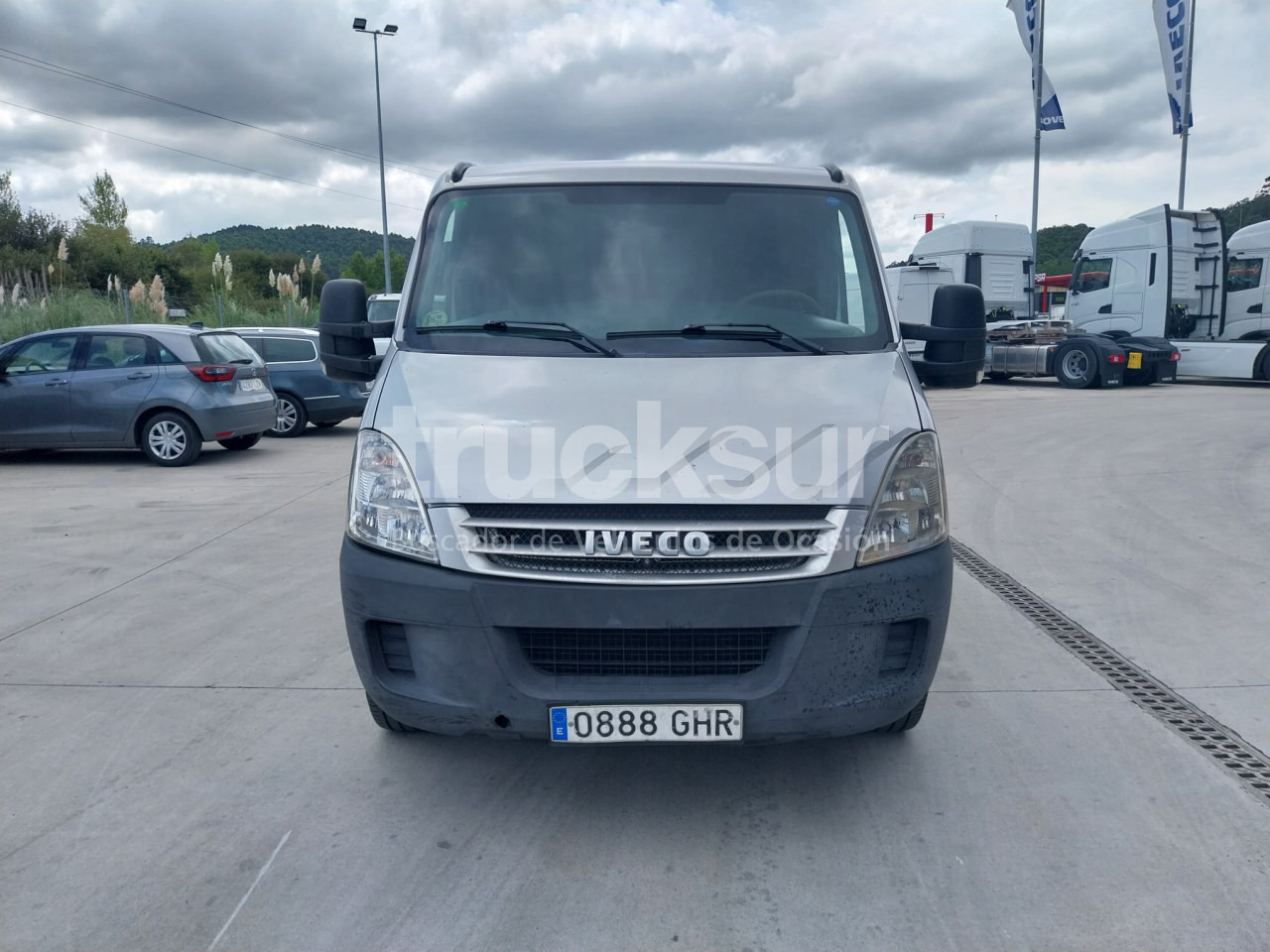 IVECO DAILY 35S12 7M3 - 박스 밴 : 사진 4 IVECO DAILY 35S12 7M3 - 박스 밴 : 사진 4