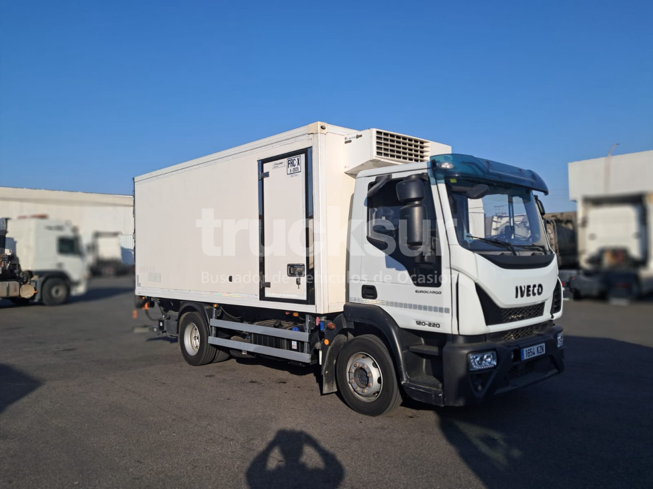 IVECO ML10E22 FRC-X - 박스 트럭 : 사진 2 IVECO ML10E22 FRC-X - 박스 트럭 : 사진 2