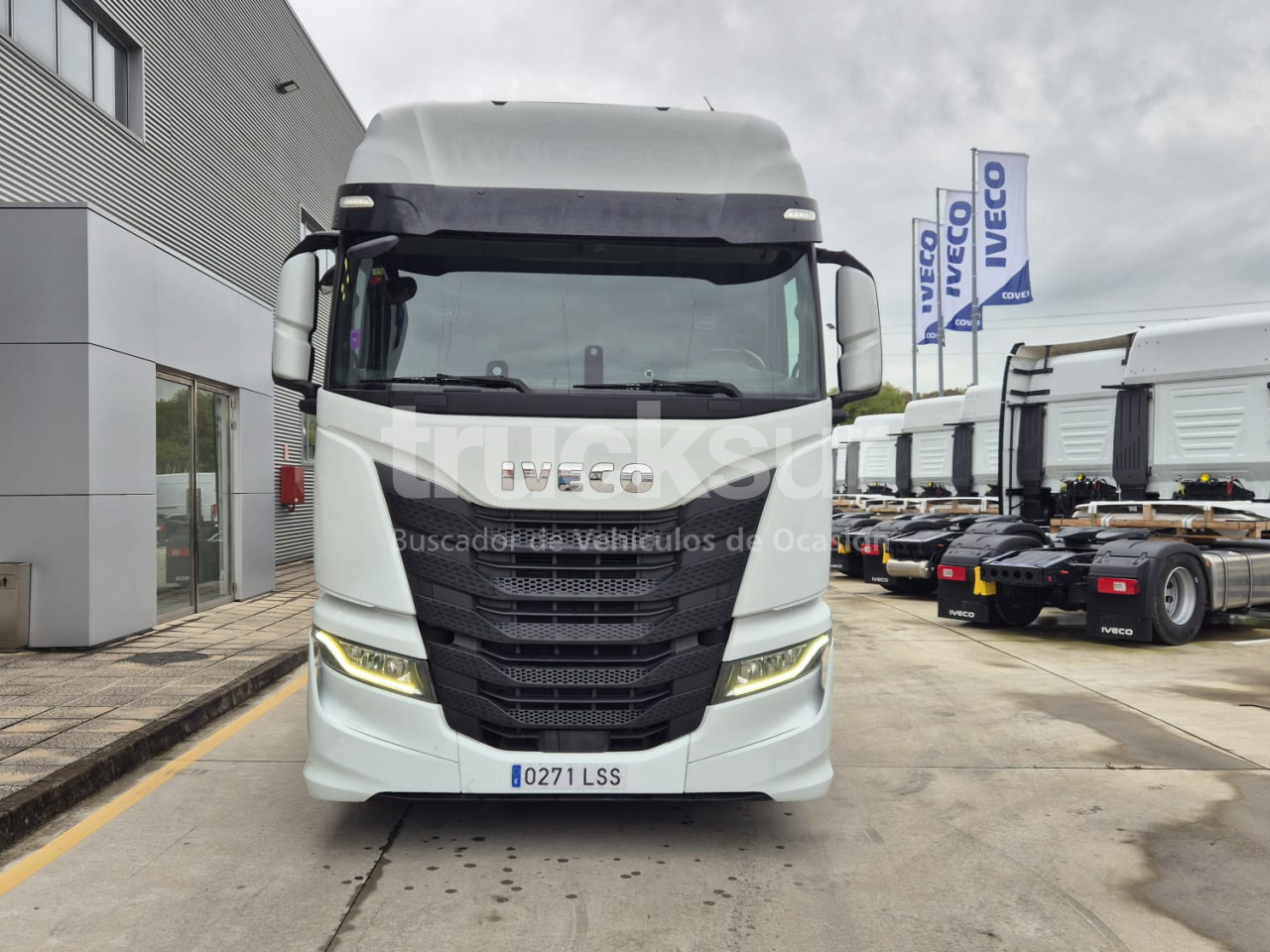 IVECO S-WAY AS440S51T/P - 트랙터 유닛 : 사진 3 IVECO S-WAY AS440S51T/P - 트랙터 유닛 : 사진 3