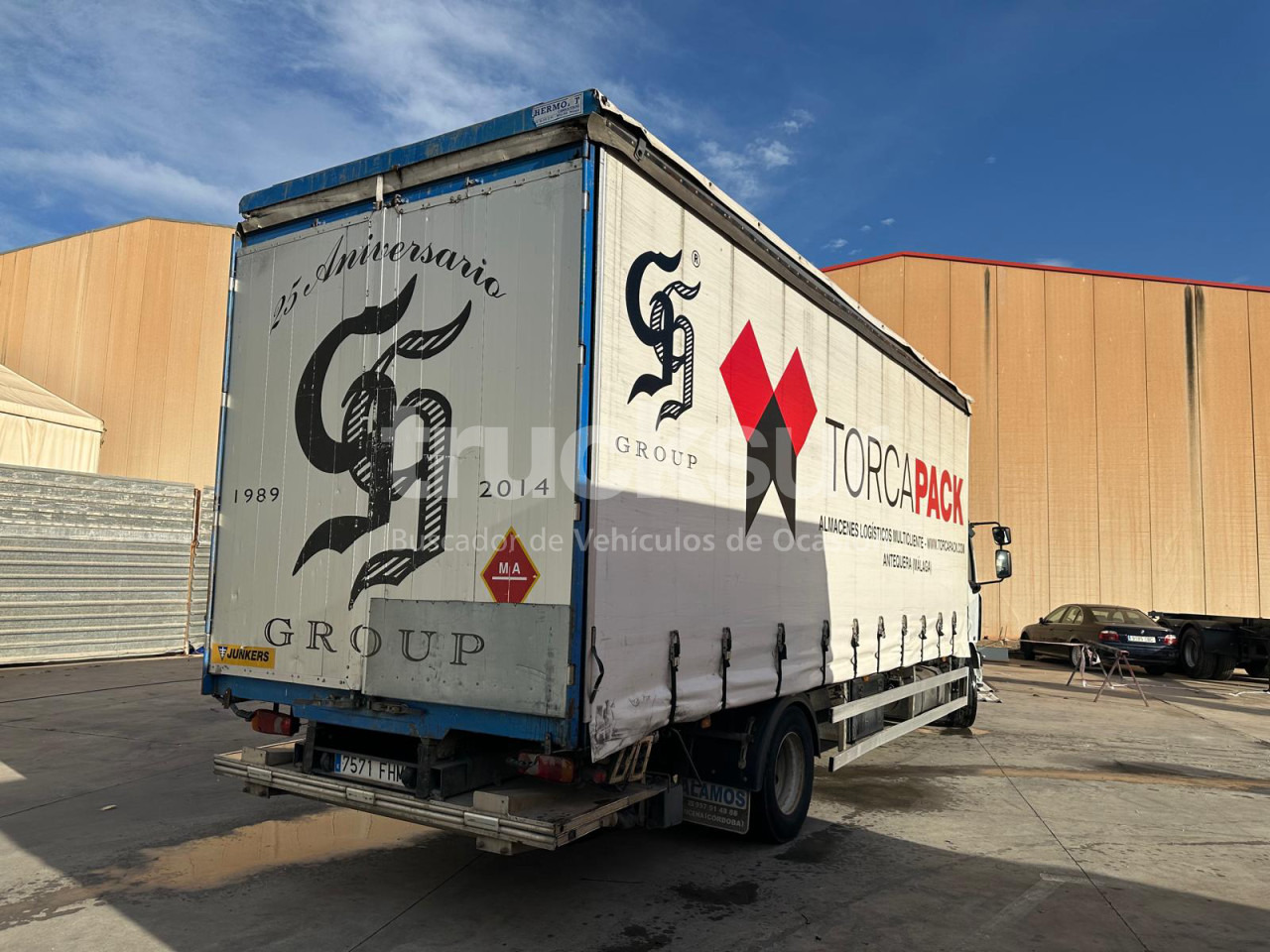 RENAULT 270 16C - 커튼사이더 트럭 : 사진 4 RENAULT 270 16C - 커튼사이더 트럭 : 사진 4