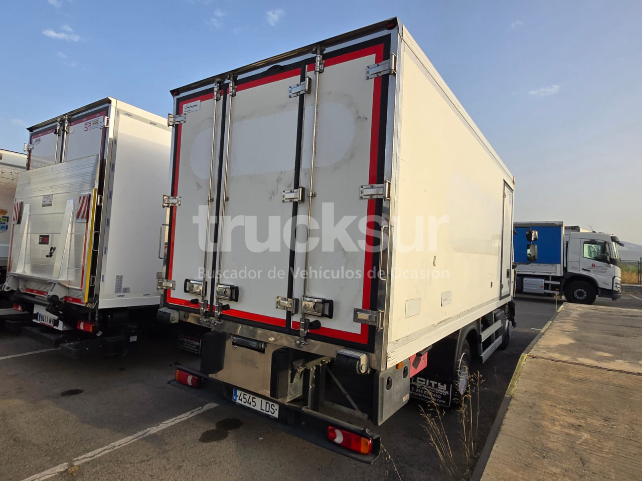 RENAULT D 12.240 FRC-X - 박스 트럭 : 사진 5 RENAULT D 12.240 FRC-X - 박스 트럭 : 사진 5