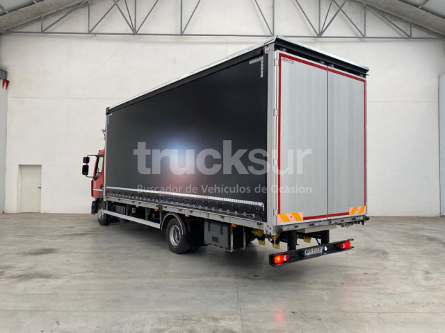 RENAULT D12.250 - 커튼사이더 트럭 : 사진 4 RENAULT D12.250 - 커튼사이더 트럭 : 사진 4