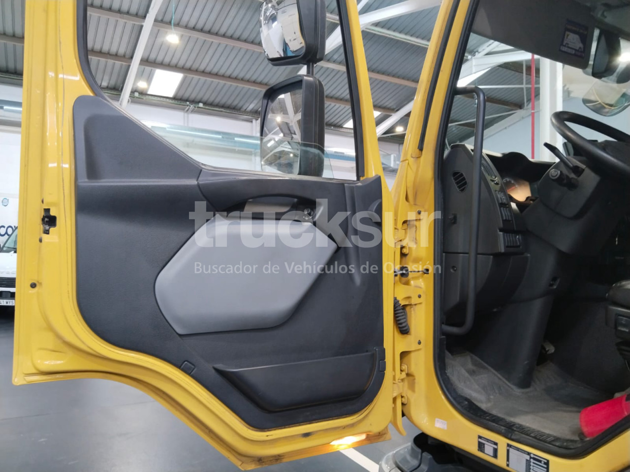 박스 트럭 RENAULT D280.18 : 사진 33 박스 트럭 RENAULT D280.18 : 사진 33