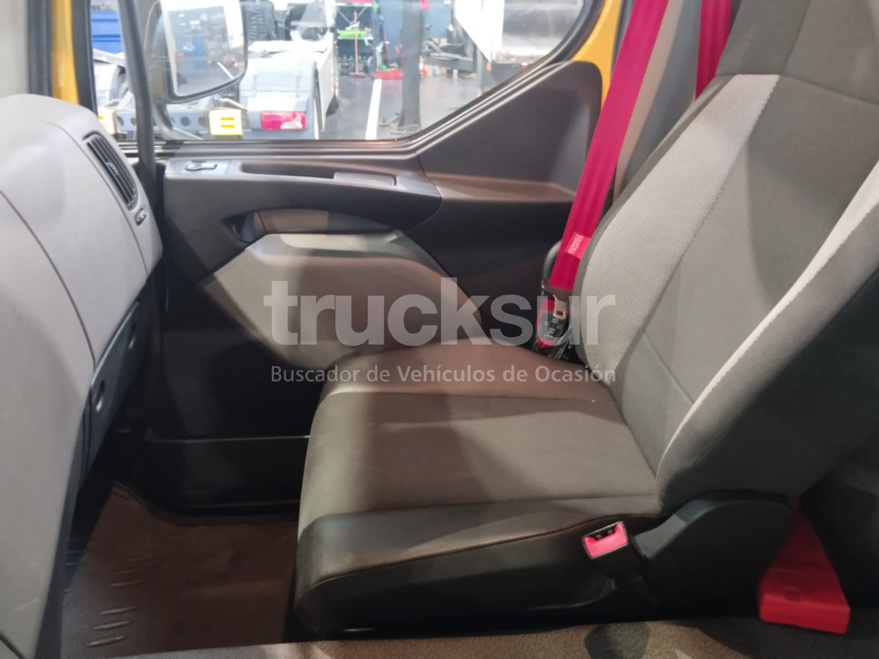 박스 트럭 RENAULT D280.18 : 사진 26 박스 트럭 RENAULT D280.18 : 사진 26