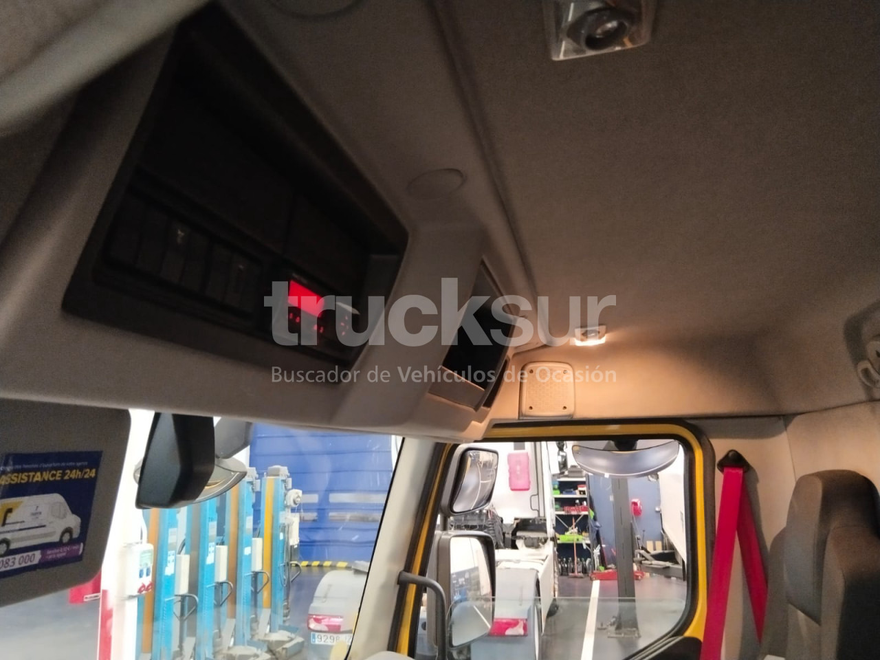 박스 트럭 RENAULT D280.18 : 사진 30 박스 트럭 RENAULT D280.18 : 사진 30