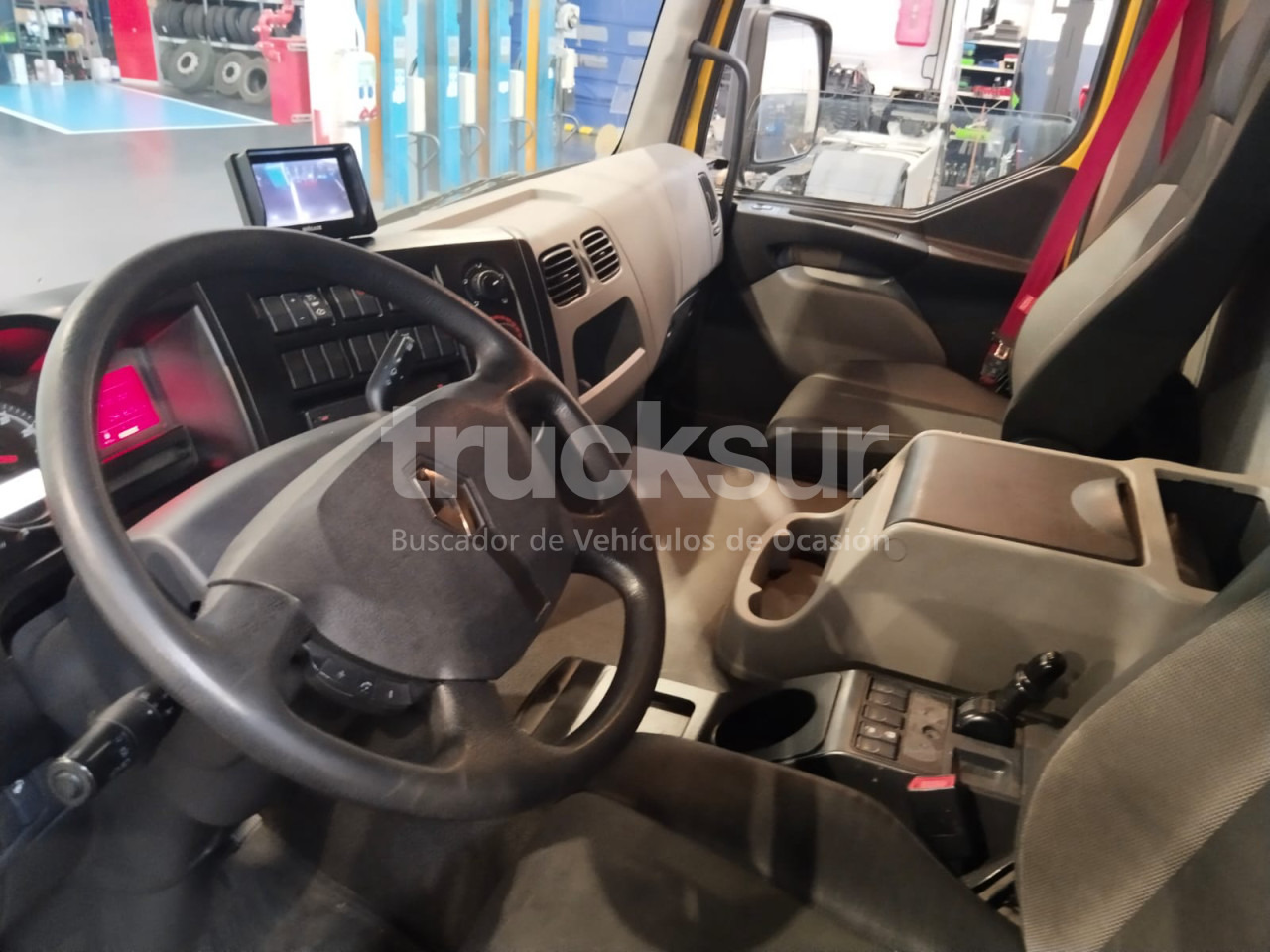 박스 트럭 RENAULT D280.18 : 사진 28 박스 트럭 RENAULT D280.18 : 사진 28