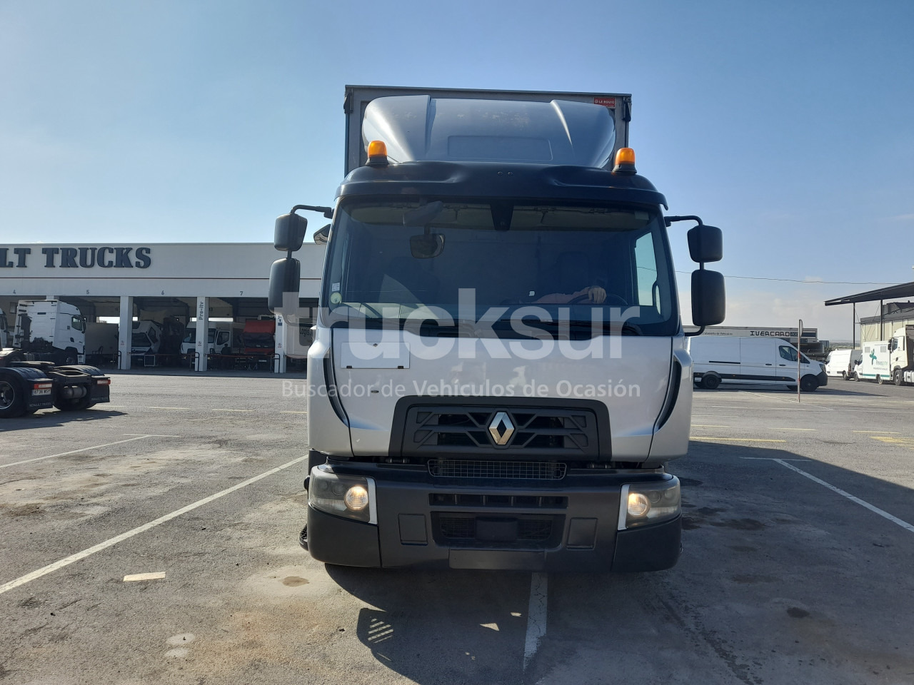 RENAULT D320.26 ejes 6x2*4 - 커튼사이더 트럭 : 사진 3 RENAULT D320.26 ejes 6x2*4 - 커튼사이더 트럭 : 사진 3