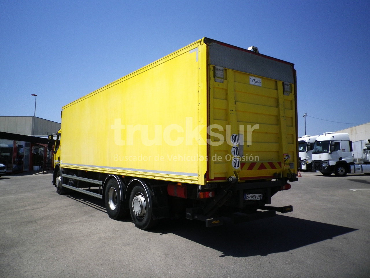 RENAULT D380.26 6X2*4 ejes 6x2*4 - 박스 트럭 : 사진 5 RENAULT D380.26 6X2*4 ejes 6x2*4 - 박스 트럭 : 사진 5