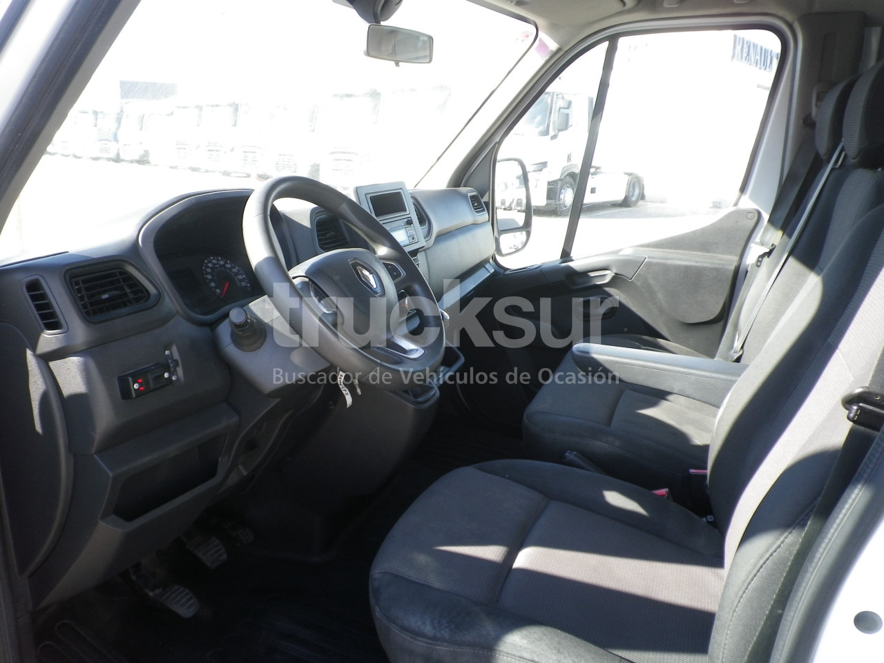 박스 밴 RENAULT MASTER 165.35 GV : 사진 10 박스 밴 RENAULT MASTER 165.35 GV : 사진 10