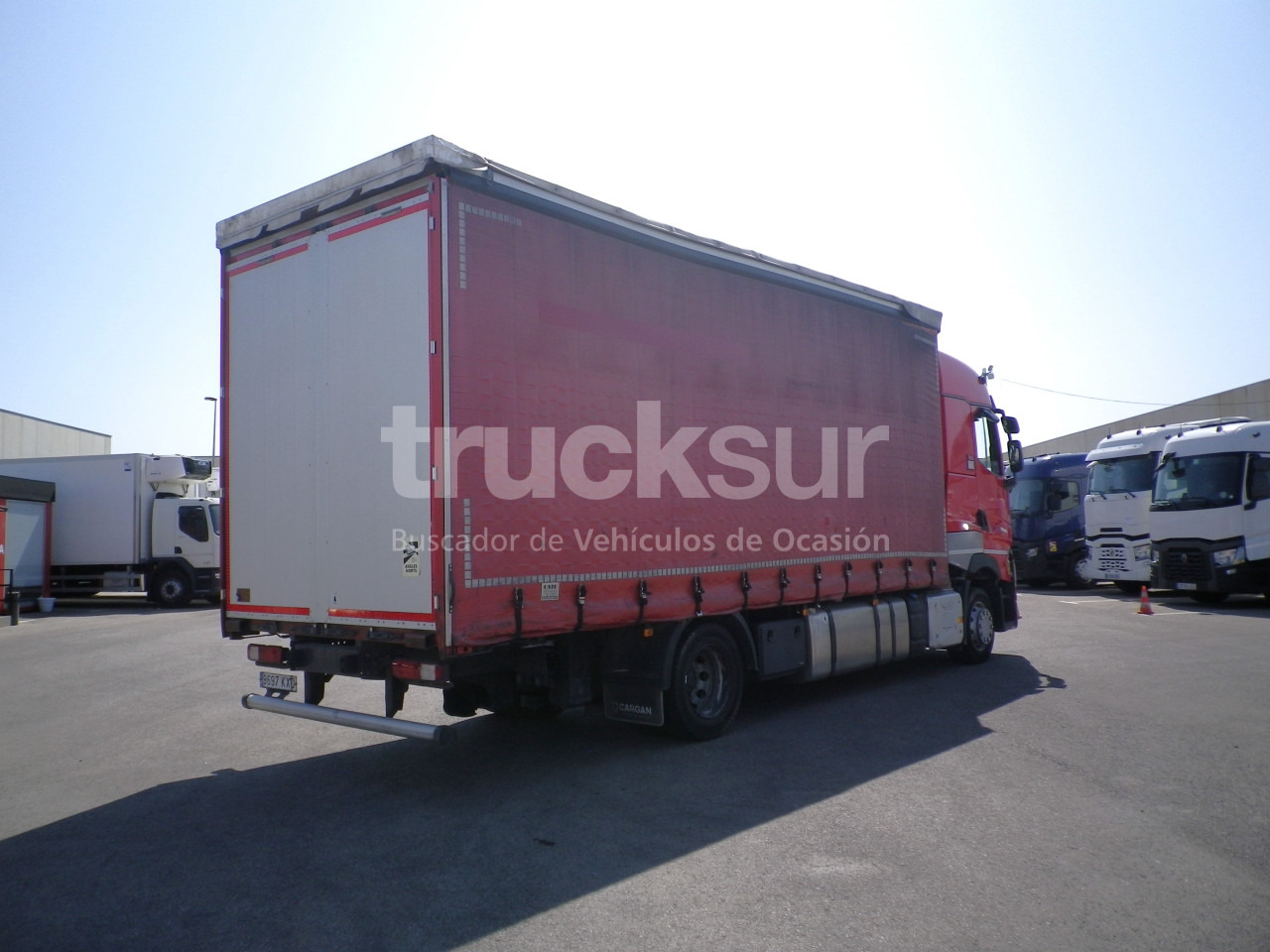 RENAULT T480 HIGH SLEEPER CAB - 커튼사이더 트럭 : 사진 4 RENAULT T480 HIGH SLEEPER CAB - 커튼사이더 트럭 : 사진 4