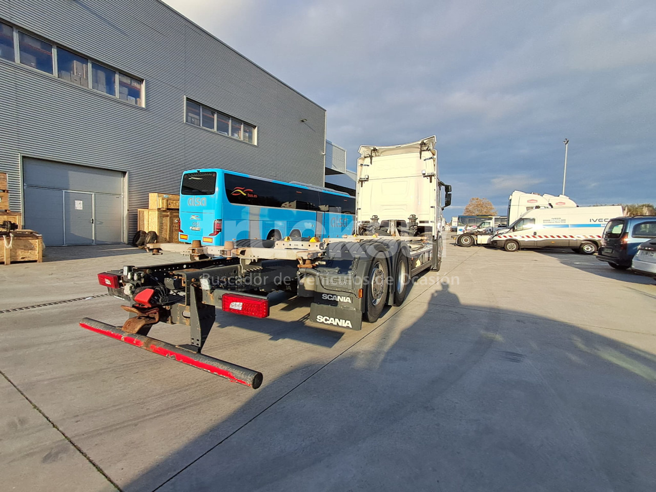 캡 새시 트럭 SCANIA R450.26 ejes 6x2*4 : 사진 7