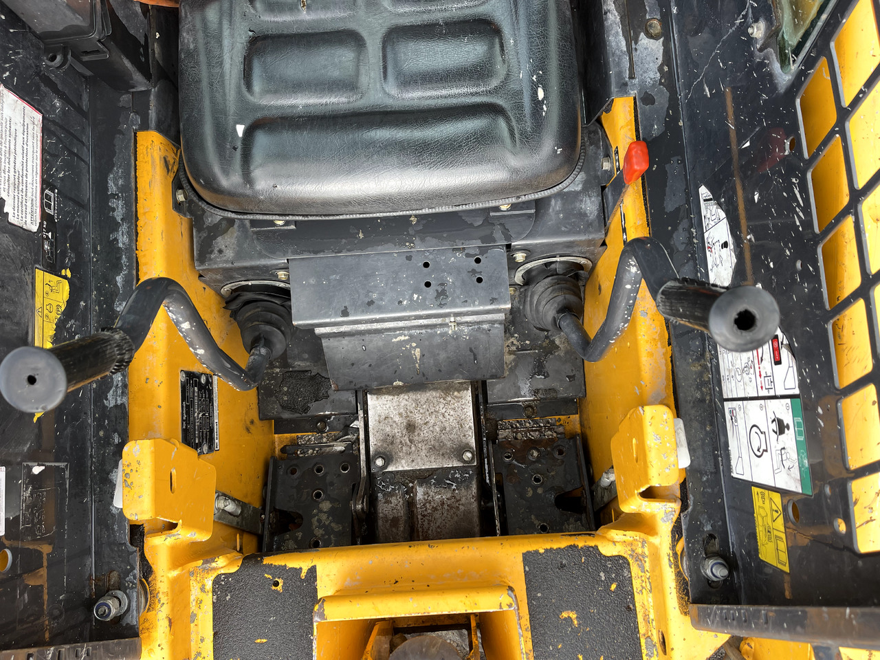 스키드 스티어 로더 BOBCAT S70 : 사진 9
