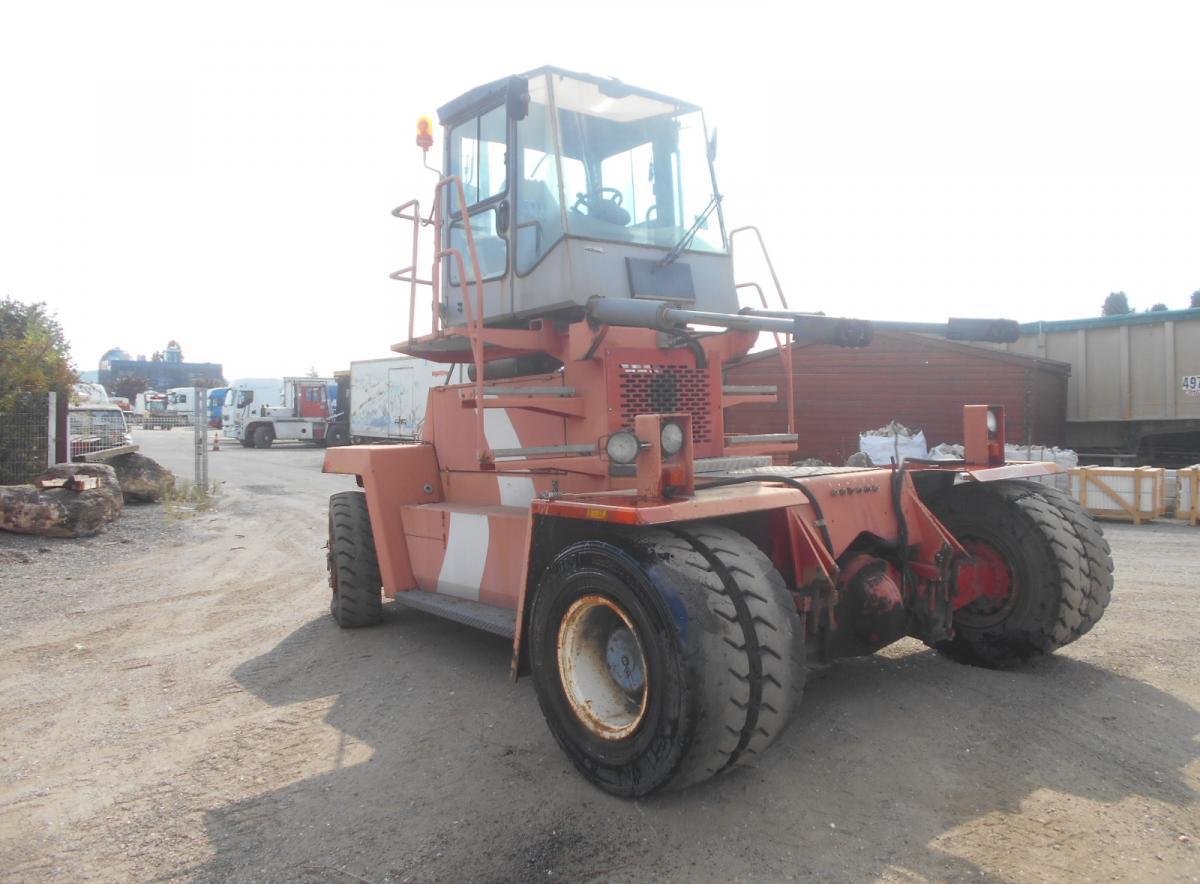 Kalmar DCD70 - 컨테이너 핸들러 : 사진 1 Kalmar DCD70 - 컨테이너 핸들러 : 사진 1