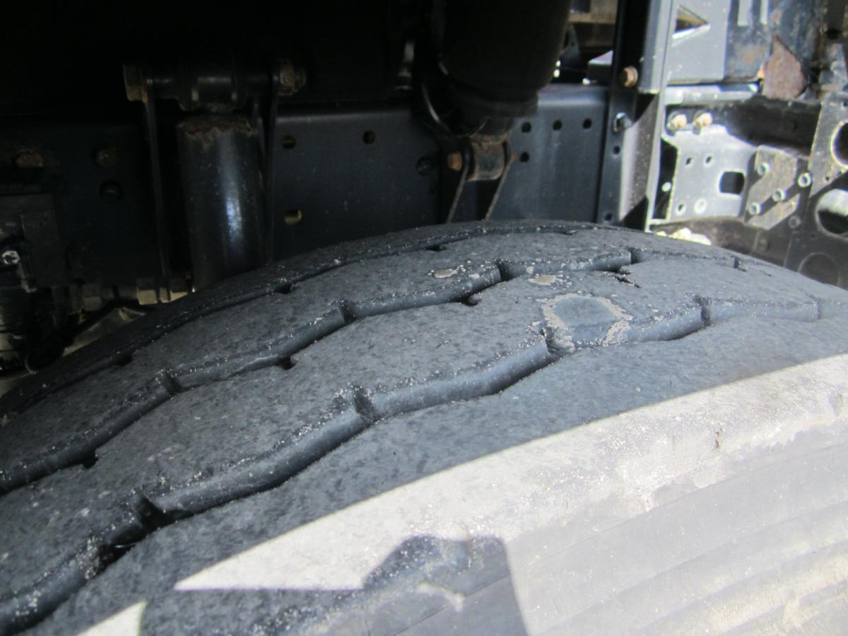 덤프트럭 MAN TGS 33.400 : 사진 8