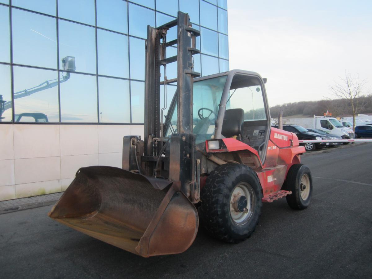 Manitou MC30 - 디젤 지게차 : 사진 1 Manitou MC30 - 디젤 지게차 : 사진 1