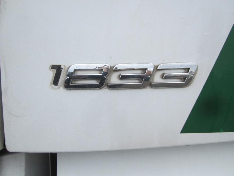 Mercedes Actros 1833 - 박스 트럭 : 사진 2 Mercedes Actros 1833 - 박스 트럭 : 사진 2