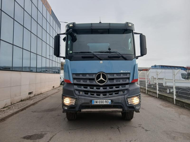 Mercedes Arocs 4143 - 덤프트럭 : 사진 2 Mercedes Arocs 4143 - 덤프트럭 : 사진 2
