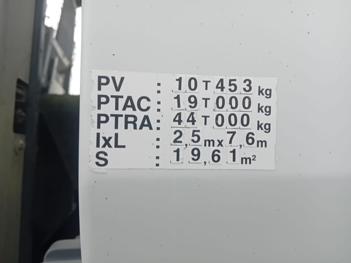 스킵 로더 트럭 Renault Kerax 430 DXI : 사진 10