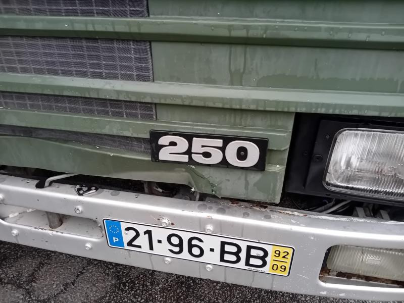 Scania 93 250 - 유조트럭 : 사진 4 Scania 93 250 - 유조트럭 : 사진 4