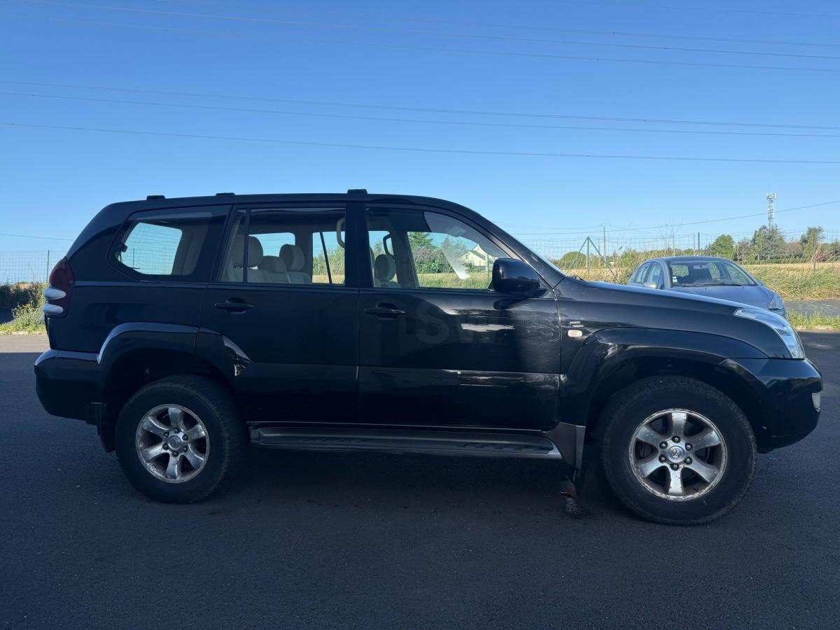 Toyota Land Cruiser - SUV : 사진 2 Toyota Land Cruiser - SUV : 사진 2