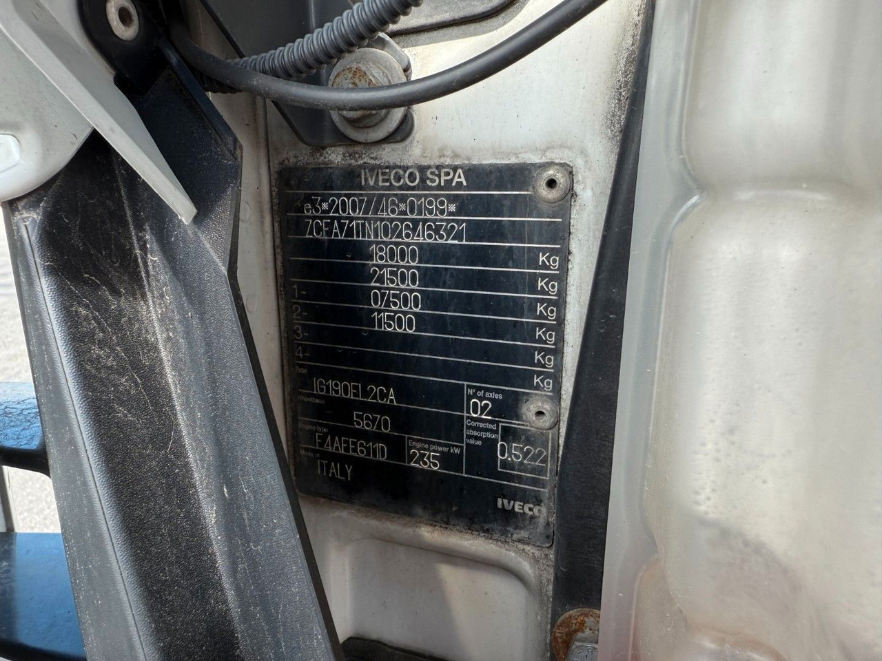 냉동탑차 Iveco 180E32 4x2 Schmitz / Thermo King T-1200R Spectru Iveco 180E32 4x2 Schmitz / Thermo King T-1200R Spectru : 사진 8