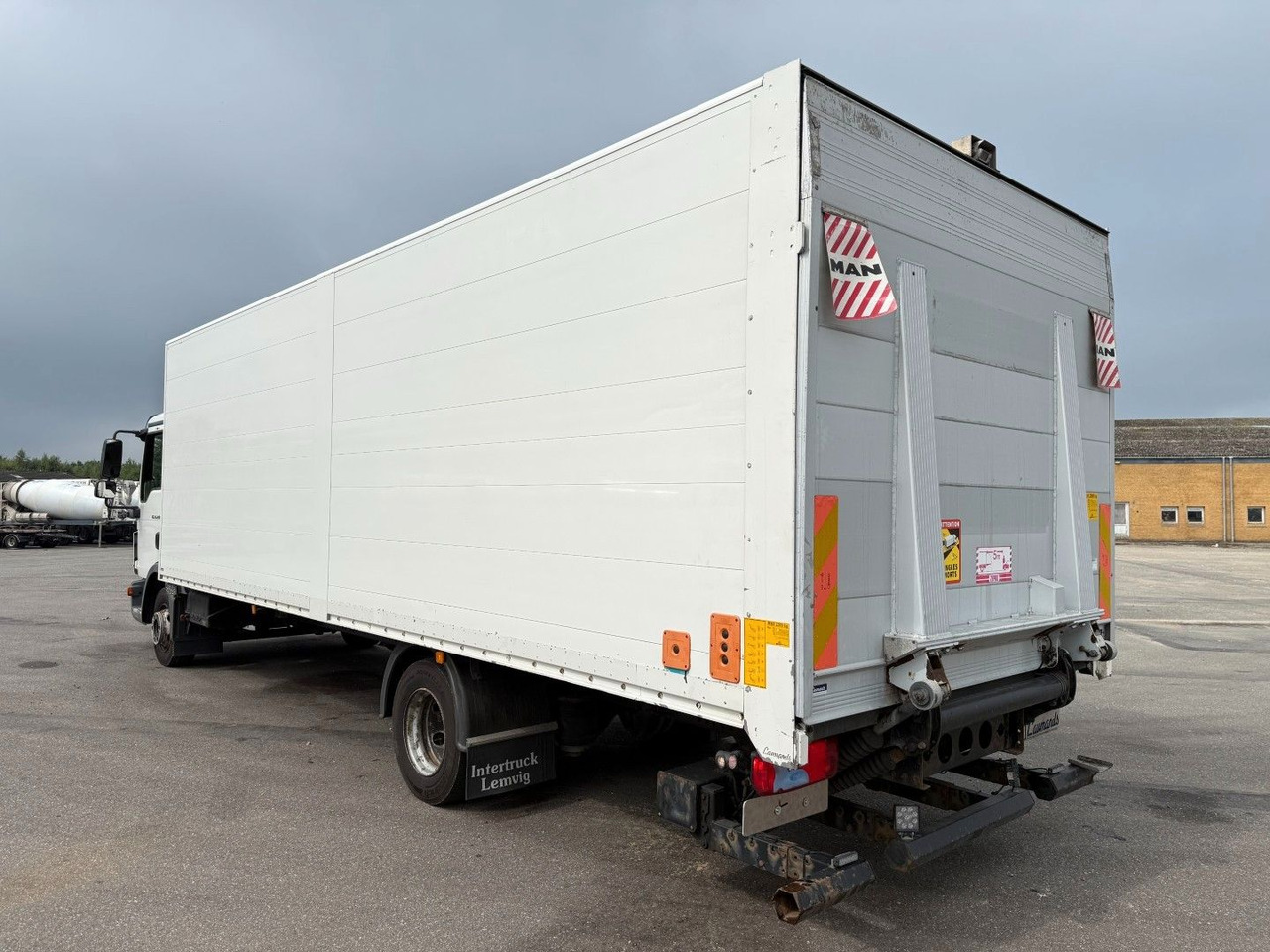 MAN TGL 12.220 4x2 Euro 6 Koffer - 박스 트럭 : 사진 4 MAN TGL 12.220 4x2 Euro 6 Koffer - 박스 트럭 : 사진 4