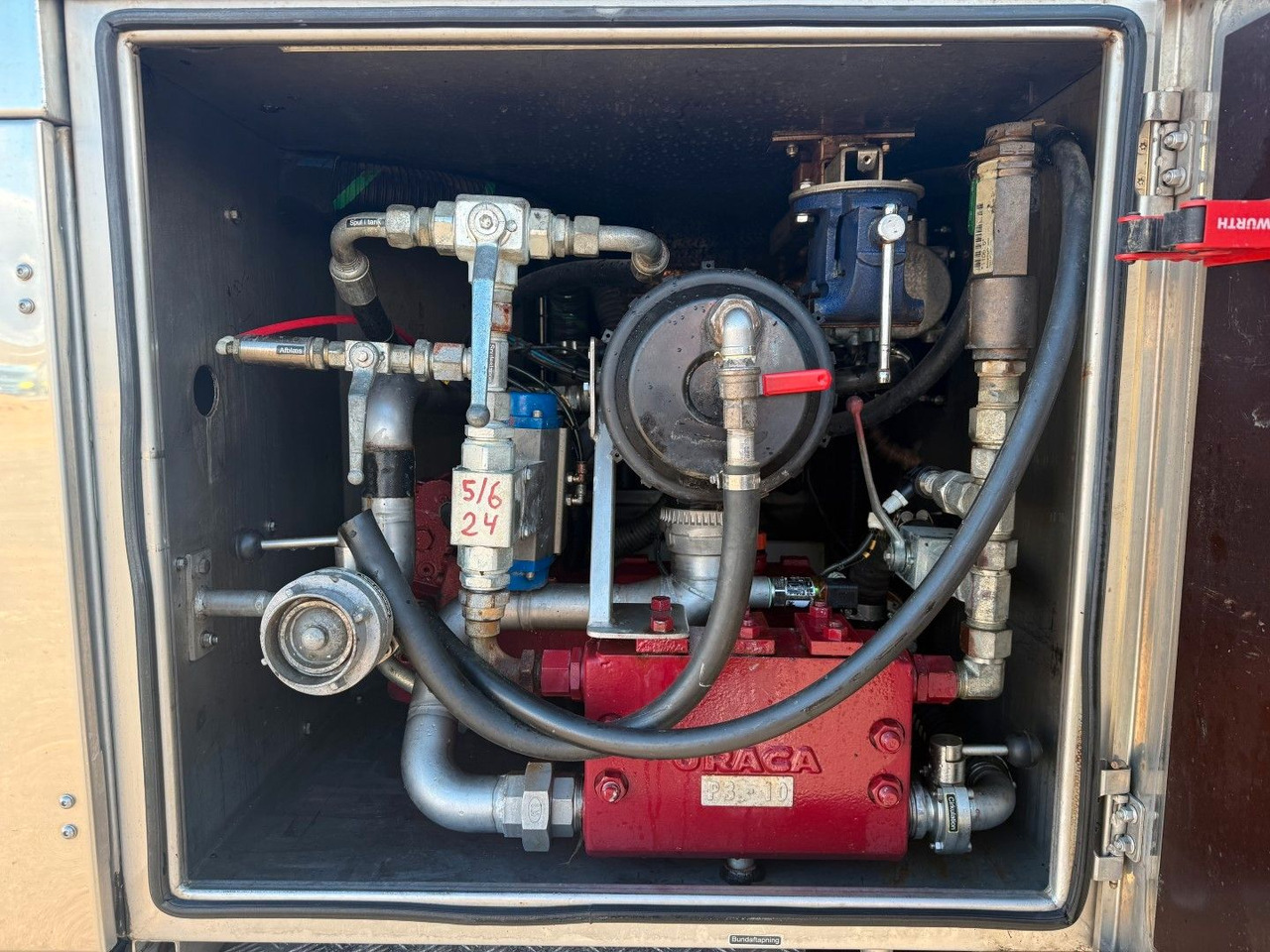 진공 흡입 트럭 MAN TGM 14.250 VM-Tarm Stainless Steel 5600 l. Kombi : 사진 10