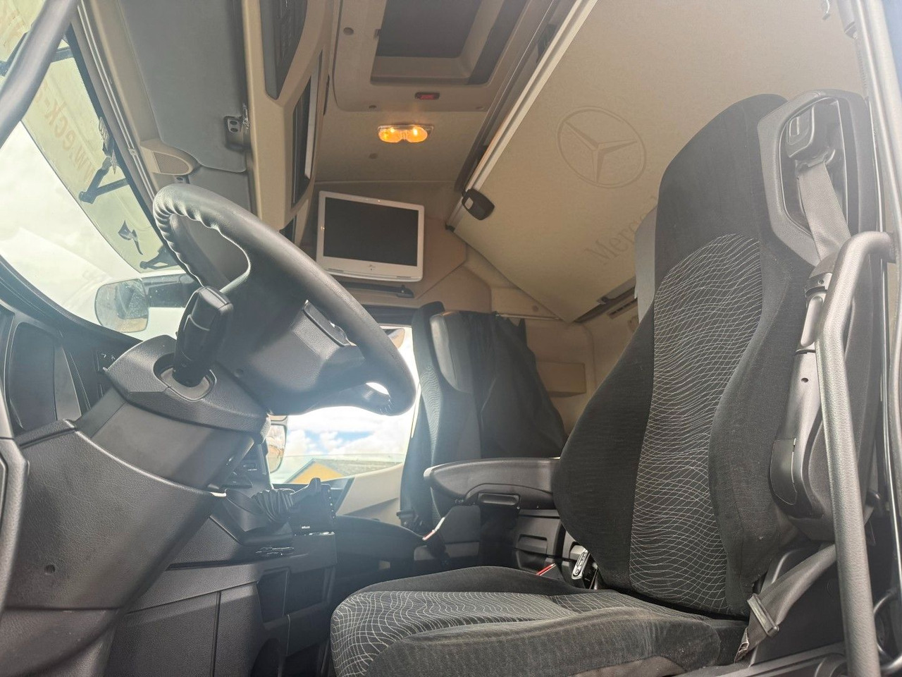 Mercedes-Benz Arocs 3253 8x26 Euro 6 Chassis / Fahrgestell - 캡 새시 트럭 : 사진 5 Mercedes-Benz Arocs 3253 8x26 Euro 6 Chassis / Fahrgestell - 캡 새시 트럭 : 사진 5