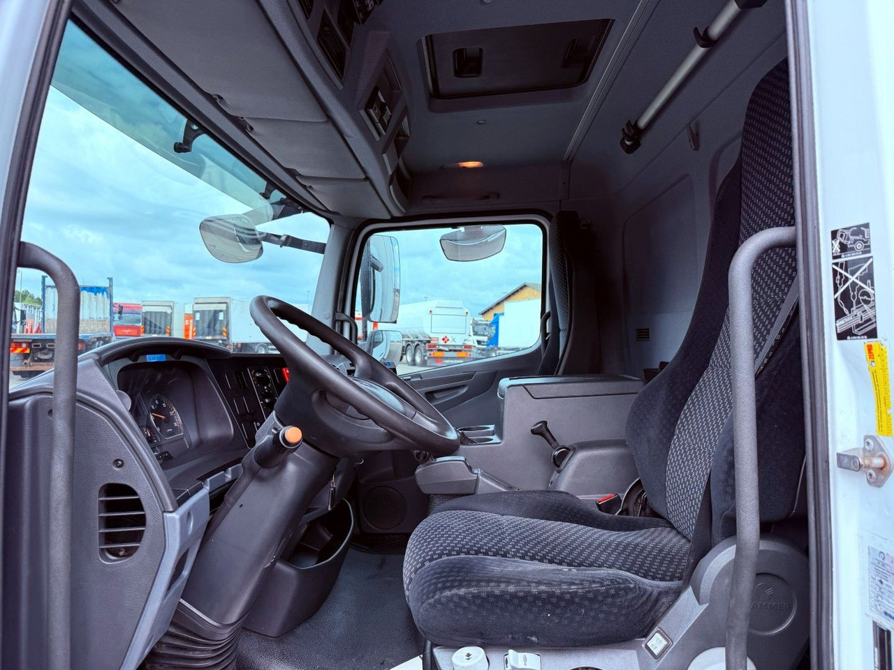 Mercedes-Benz Atego 1018 4x2 Carrier Supra 750 Mt - 냉동탑차 : 사진 5 Mercedes-Benz Atego 1018 4x2 Carrier Supra 750 Mt - 냉동탑차 : 사진 5