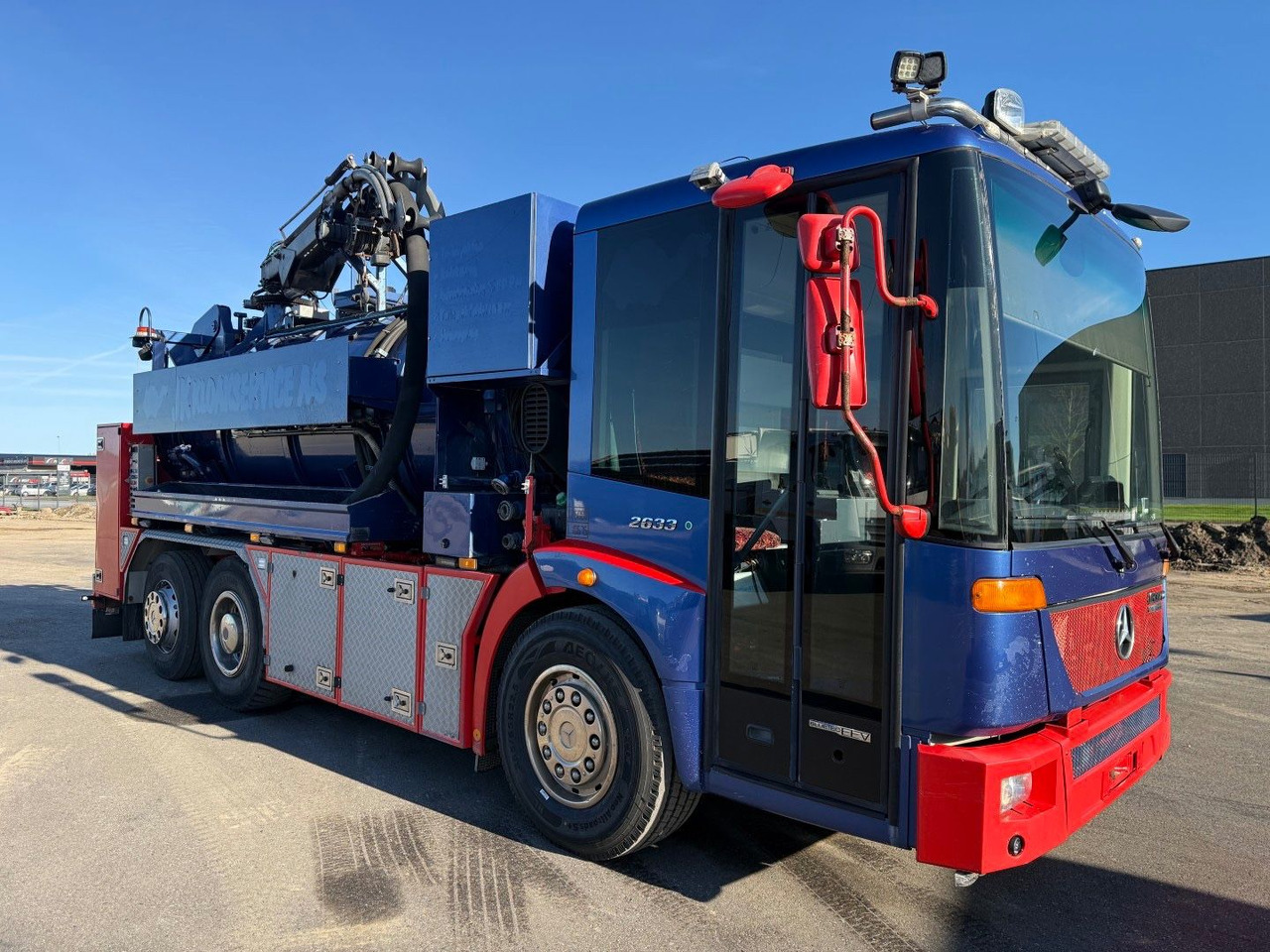 Mercedes-Benz Econic 2633 6x2*4 Hvidtved Larsen SLP309 Euro 5 - 진공 흡입 트럭 : 사진 2 Mercedes-Benz Econic 2633 6x2*4 Hvidtved Larsen SLP309 Euro 5 - 진공 흡입 트럭 : 사진 2