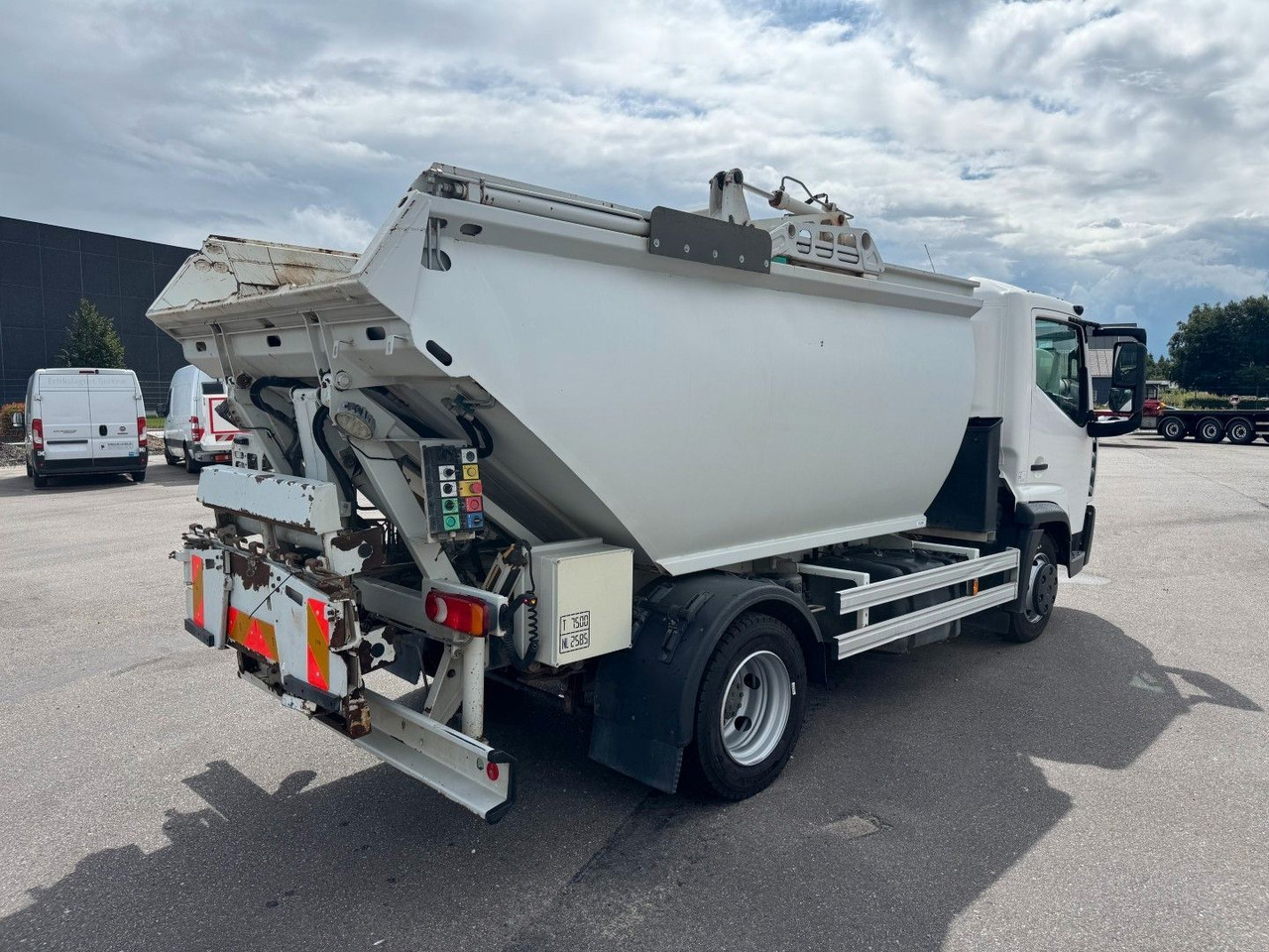 Renault D7.5 180 4x2 Semat/Techno Azimut 8 m3 Garbage - 쓰레기차 : 사진 3 Renault D7.5 180 4x2 Semat/Techno Azimut 8 m3 Garbage - 쓰레기차 : 사진 3