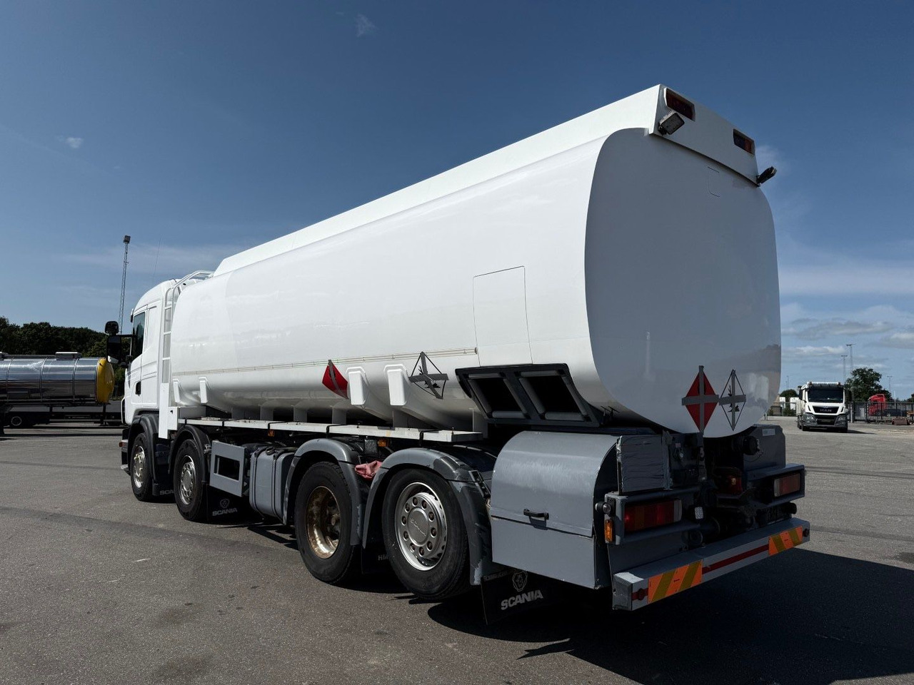 Scania G480 8x2*6 24.000 L / 5 compartments / ADR Tank - 유조트럭 : 사진 4 Scania G480 8x2*6 24.000 L / 5 compartments / ADR Tank - 유조트럭 : 사진 4